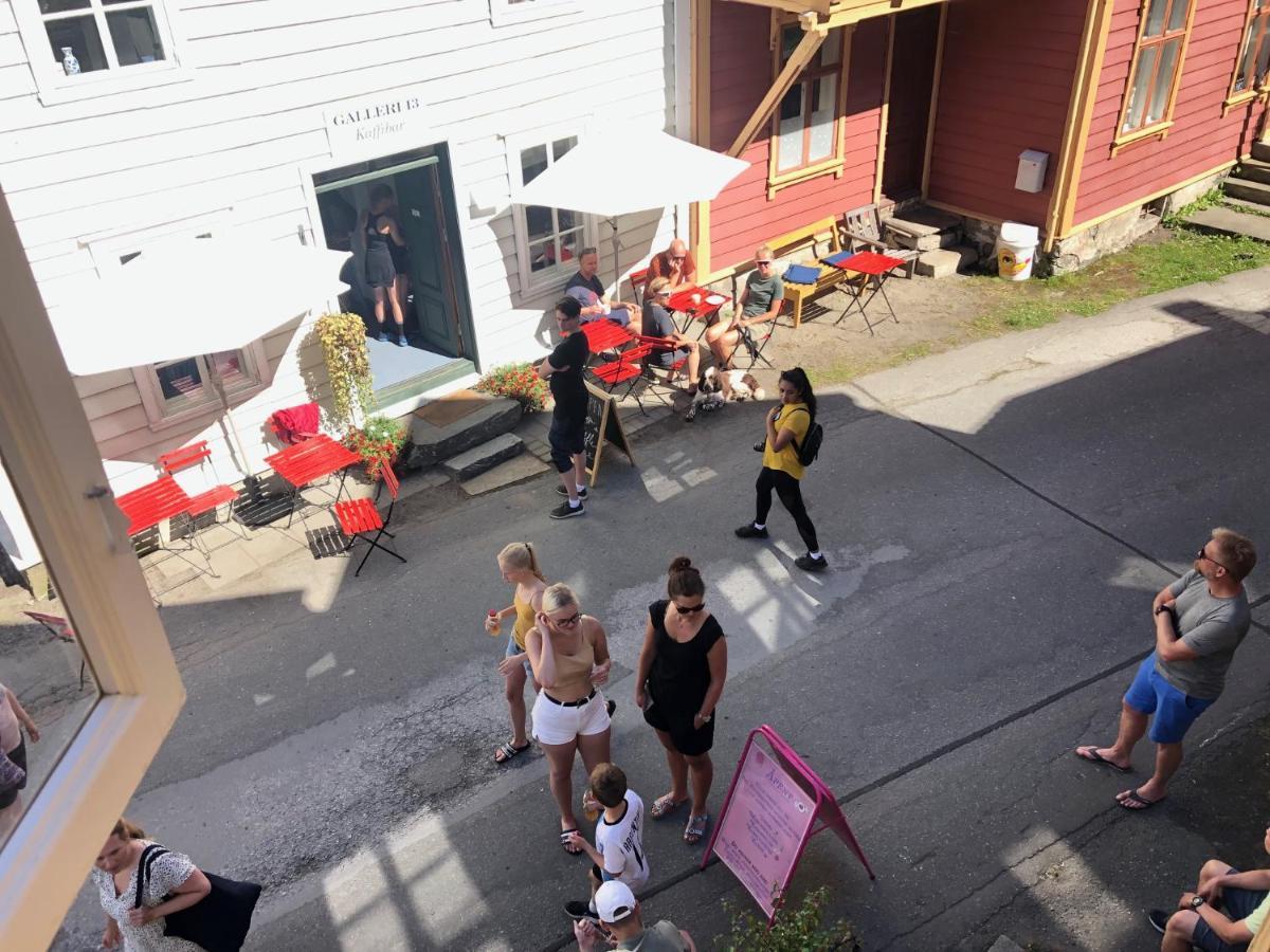 Den gule krambua Appartement Lærdalsøyri Buitenkant foto